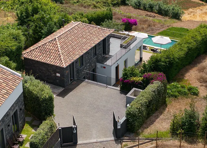 Ourmadeira - Bella * Calheta (Madeira)