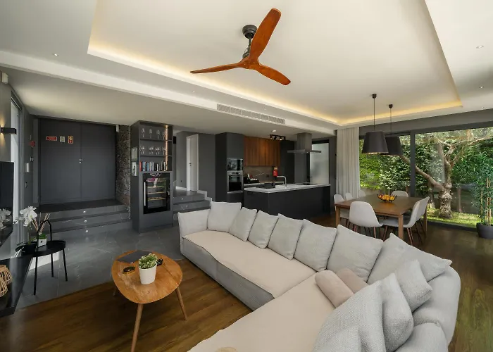 Ourmadeira - Bella Calheta (Madeira)