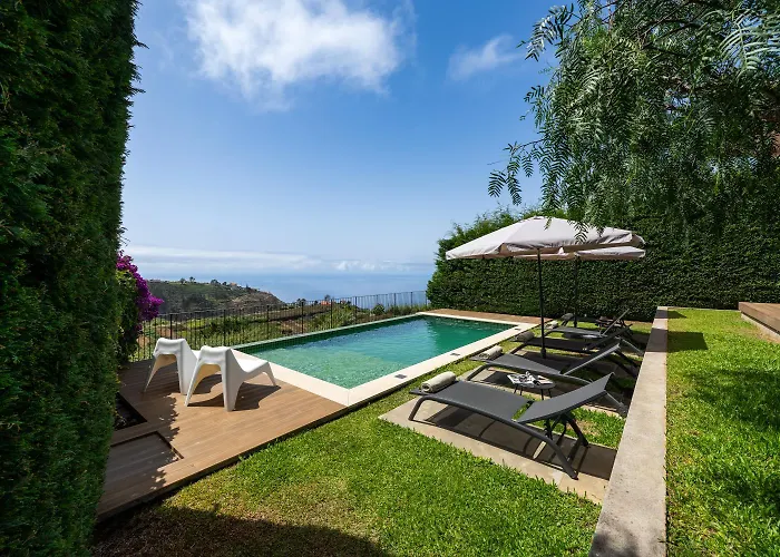 Ourmadeira - Bella * Calheta (Madeira)